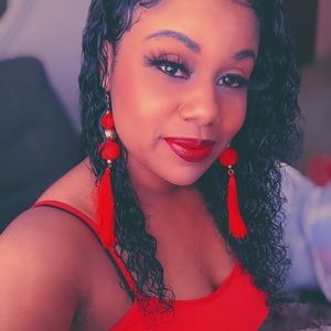 Meet your Posher, Veronica